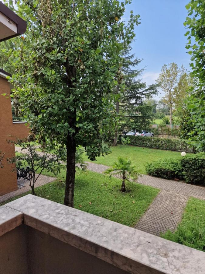 Casa Vittoria Sirmione Punta Gro Con Piscina Lejlighed Eksteriør billede