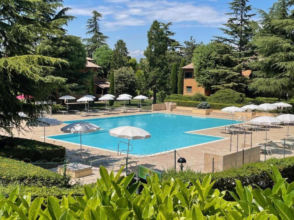 Casa Vittoria Sirmione Punta Gro Con Piscina Lejlighed Eksteriør billede